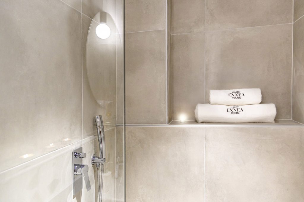 economy-room-9luxuryrooms-11