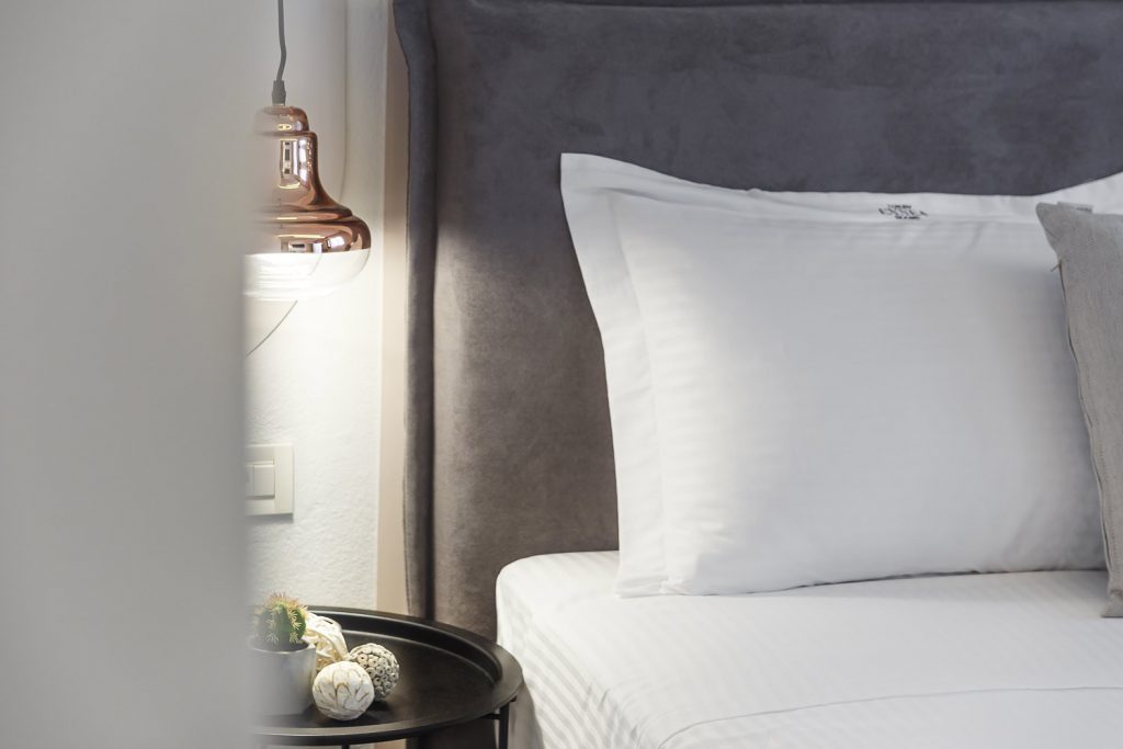 economy-room-9luxuryrooms-7