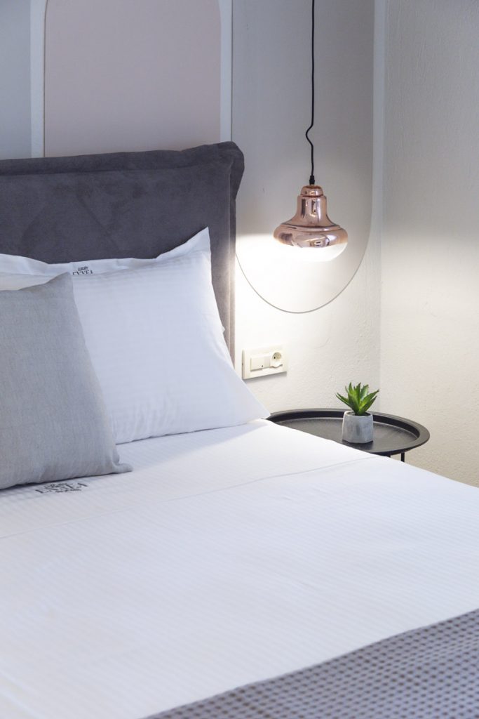 economy-room-9luxuryrooms-9